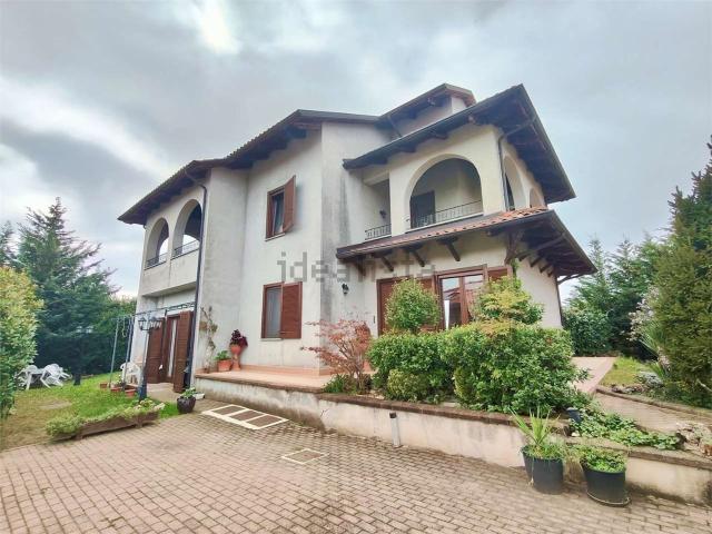 Casa in vendita a Mazzè, Torino