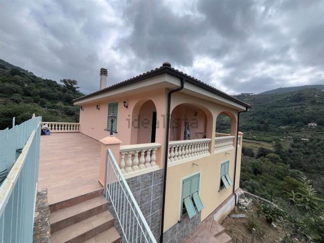 Casa in vendita a Vallebona, Liguria