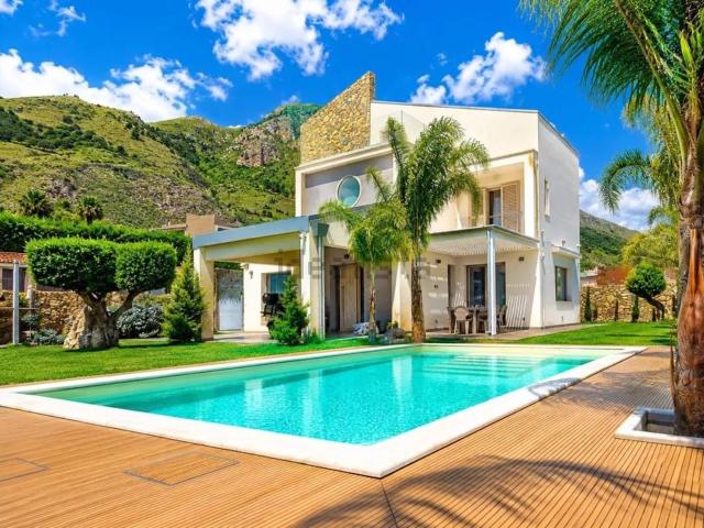 Casa in vendita a Castellammare Del Golfo, Sicilia