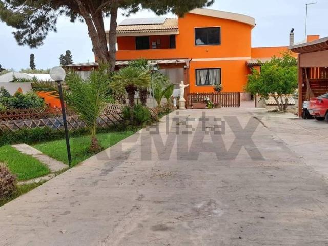 Casa in vendita a Vittoria, Sicilia