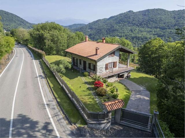 Casa in vendita a San Salvatore, Piemonte