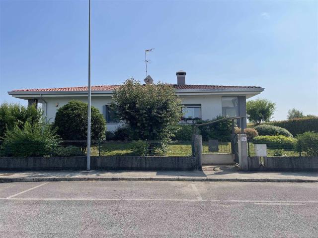 Casa in vendita a Portogruaro, Veneto