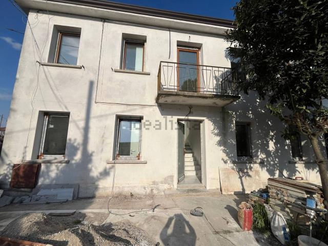 Casa in vendita a Piazza Vecchia, Gambarare