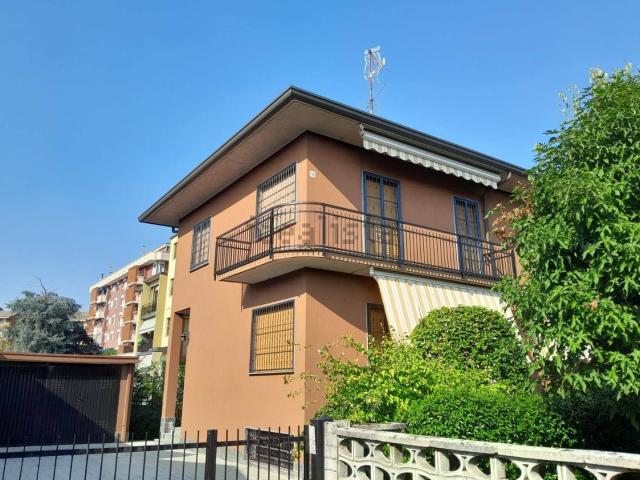 Casa in vendita a Zona Omogenea Milano Nord, Paderno Dugnano