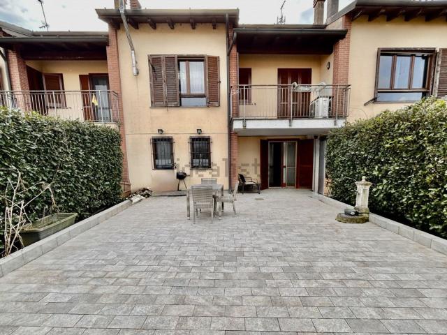 Casa in vendita a Unione dei Comuni I Fontanili, Zibido San Giacomo