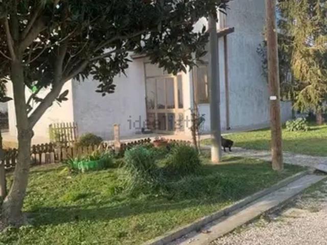 Casa in vendita a Unione Terre e Fiumi, Berra