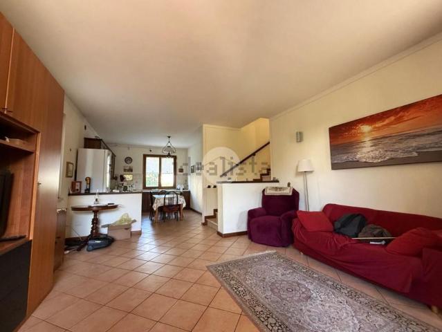 Casa in vendita a Borgo Virgilio, Cerese