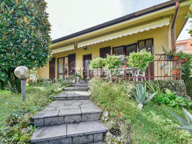 Casa in vendita a Orsenigo, Lombardia