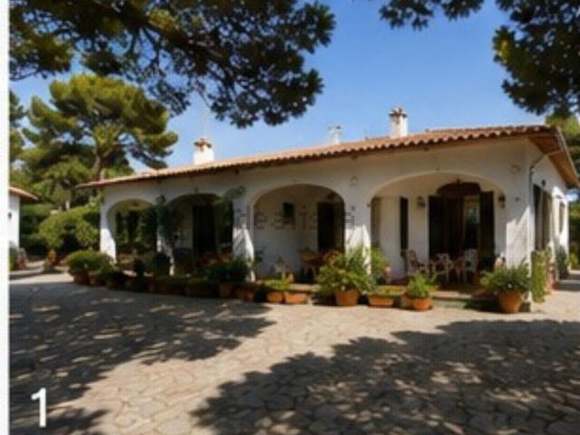 Casa in vendita a Santa Margherita di Pula, Pula