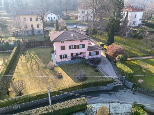 Casa in vendita a Alta Valle Intelvi, Lombardia