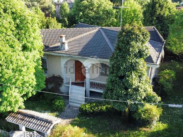 Casa in vendita a Manerbio, Lombardia