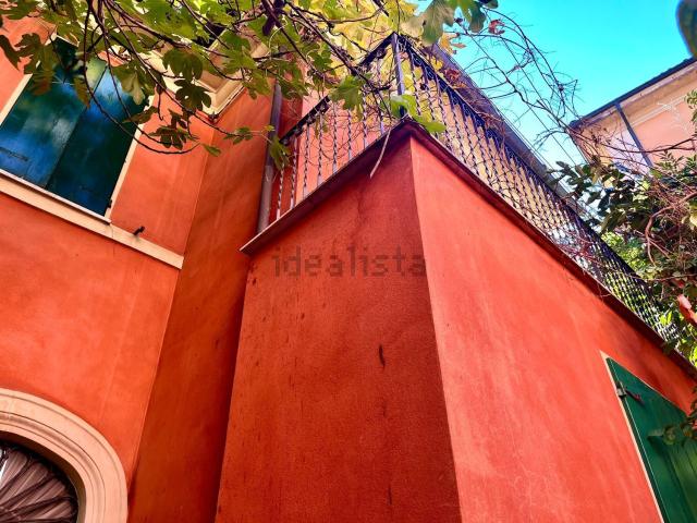 Casa in vendita a Santo Stefano, Bologna