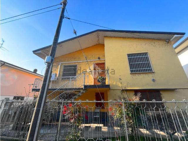 Casa in vendita a Zerbolò, Lombardia