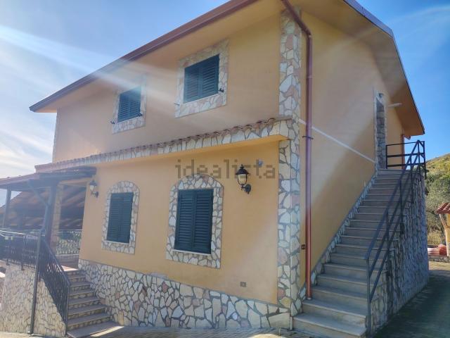 Casa in vendita a Montelepre, Sicilia