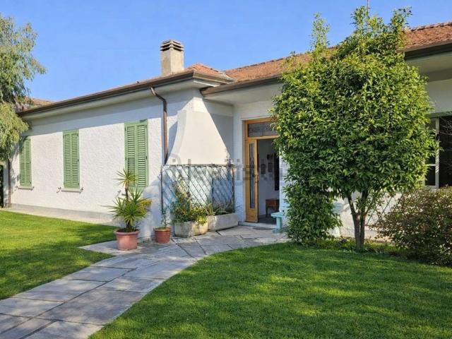 Casa in vendita a Battilana, Carrara
