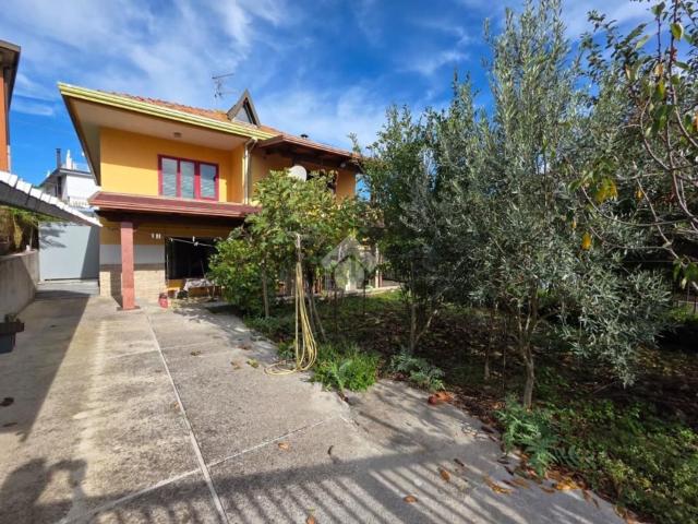 Casa in vendita a Limatola, Campania