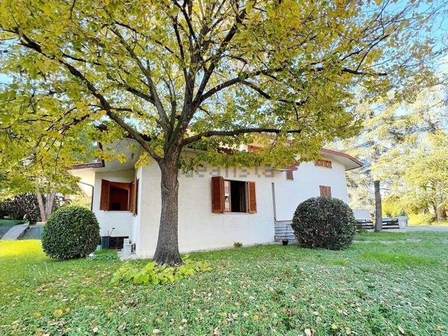 Casa in vendita a Jesi, Ancona