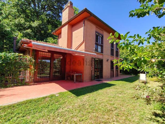 Casa in vendita a Punta del Lago, Ronciglione