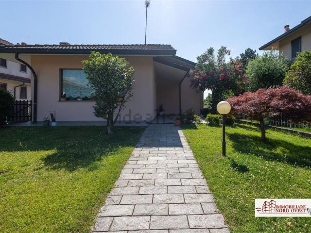 Casa in vendita a Cascina Croce, Cornaredo