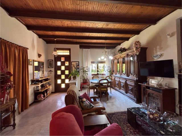 Casa in vendita a Cascina Varzi, Galliate