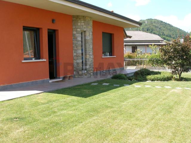 Casa in vendita a Camoretti, Almenno San Bartolomeo