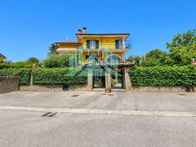 Casa in vendita a Atripalda, Campania