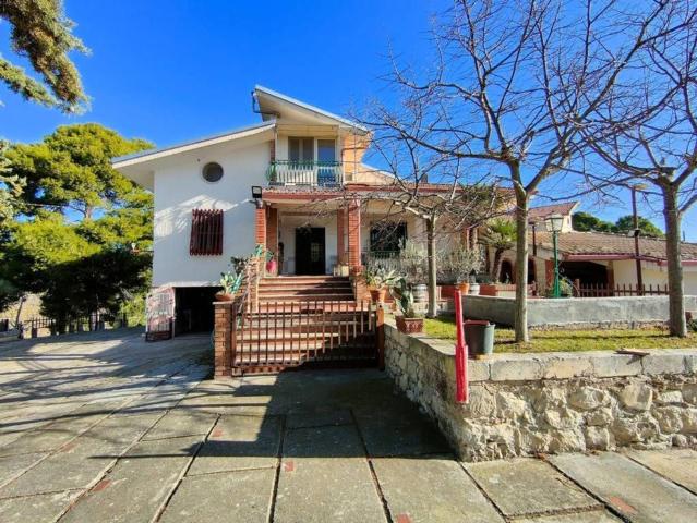 Casa in vendita a Chiaramonte Gulfi, Sicilia
