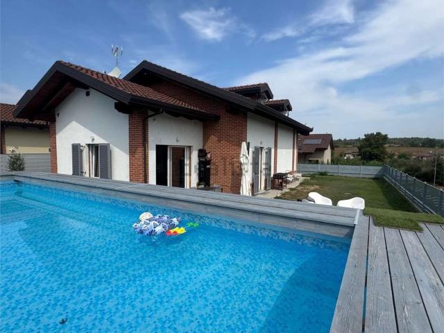 Casa in vendita a Palucco, Asti