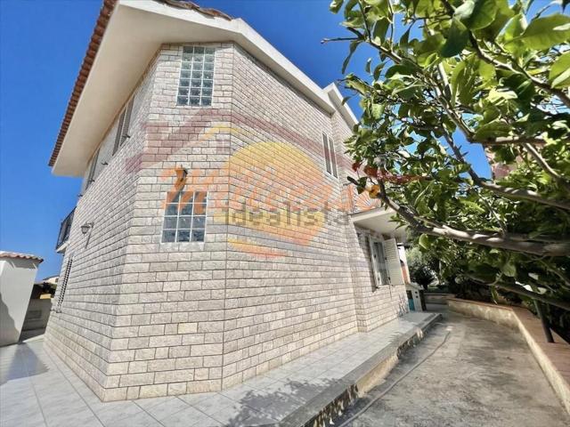 Casa in vendita a Siracusa, Sicilia