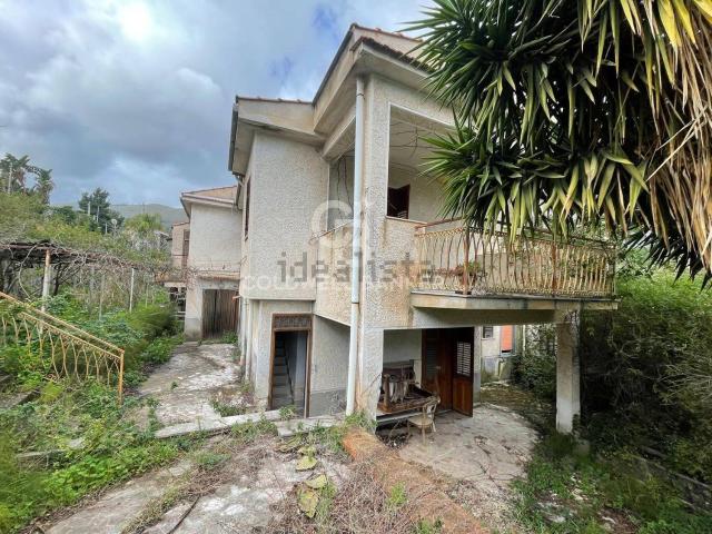 Casa in vendita a Villaggio Santa Rosalia, Monreale