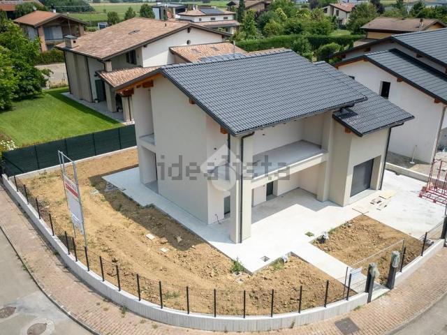 Casa in vendita a Ca' di Rocco, Re