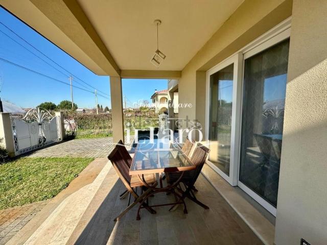 Casa in vendita a Carraia, Camaiore