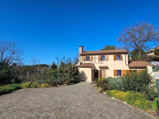 Casa in vendita a Vigna del Mare, Marche