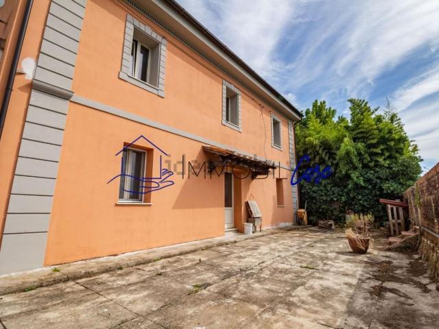 Casa in vendita a San Giuliano Terme, Toscana
