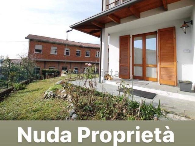 Casa in vendita a Pusiano, Lombardia