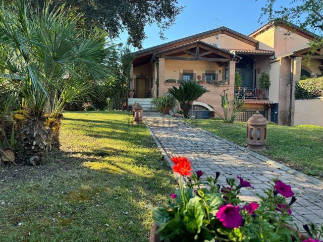 Casa in vendita a Mostacciano, Montecompatri