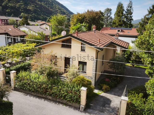 Casa in vendita a Caravaggio, Canzo