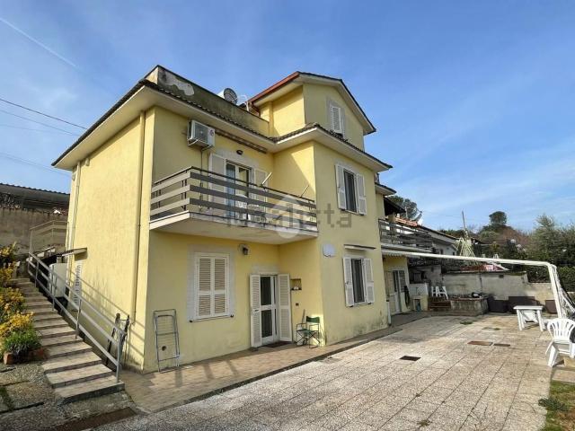 Casa in vendita a Roma Capitale, Lazio