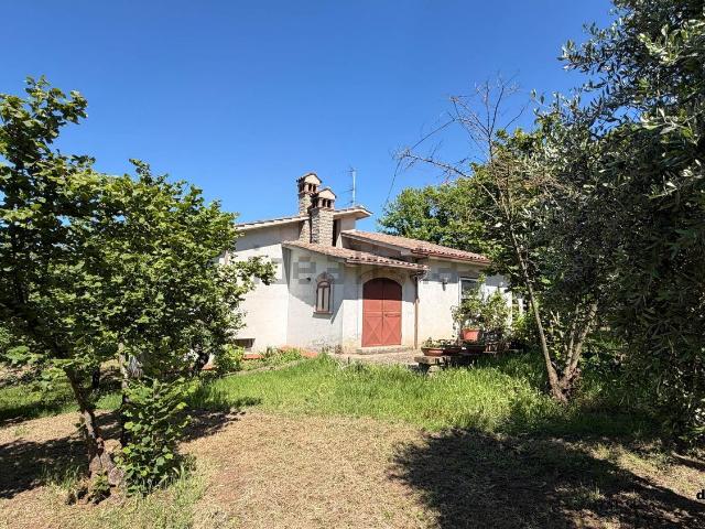 Casa in vendita a Bassano Romano, Lazio