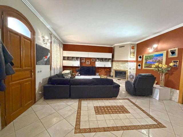 Casa in vendita a Zafferana Etnea, Sicilia