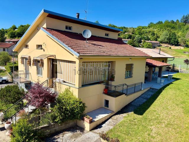Casa in vendita a Piemonte, Asti