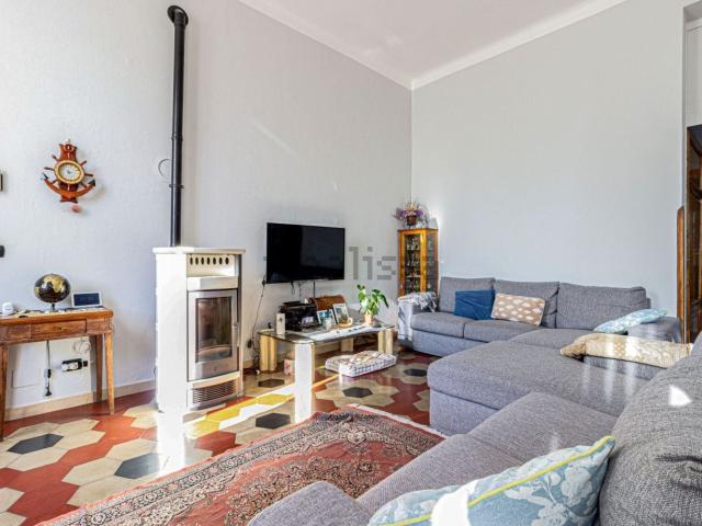 Casa in vendita a Trovo, Lombardia