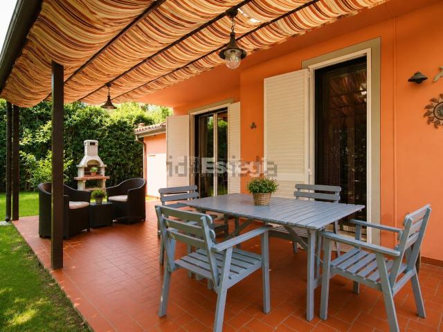 Casa in vendita a Tempagnano di Lunata, Bagni Di Lucca Ponte