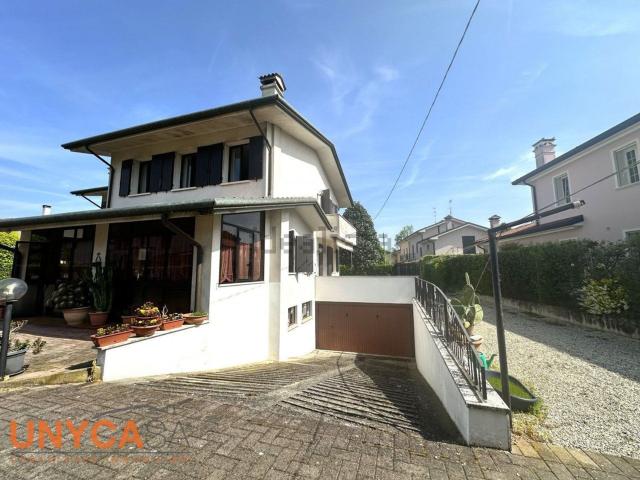 Casa in vendita a Selvazzano Dentro, Veneto