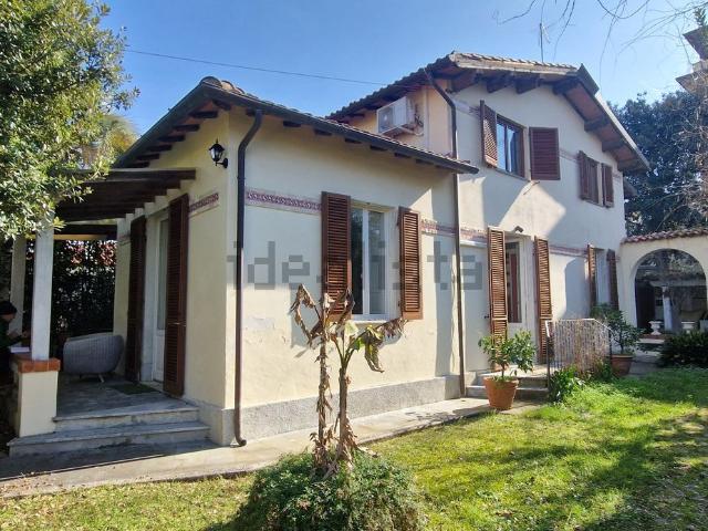 Casa in vendita a Tonfano, Toscana