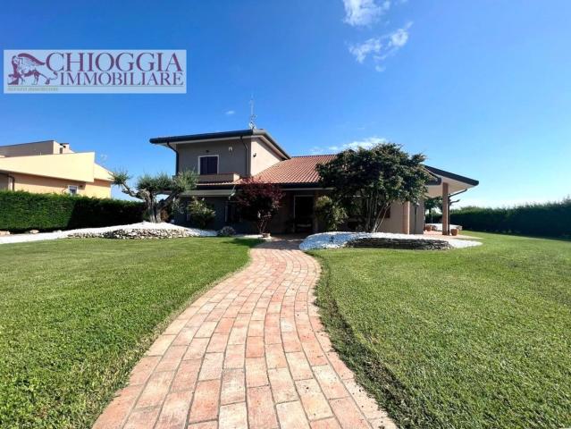 Casa in vendita a Loreo, Rovigo