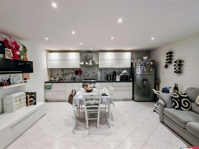 Casa in vendita a Rimini, Reggio Emilia