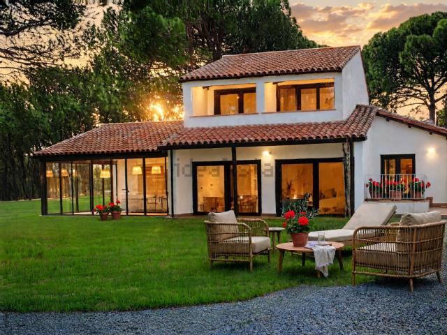 Casa in vendita a La Pineta, Pula