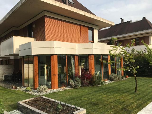 Casa in vendita a Cesano Maderno, Lombardia