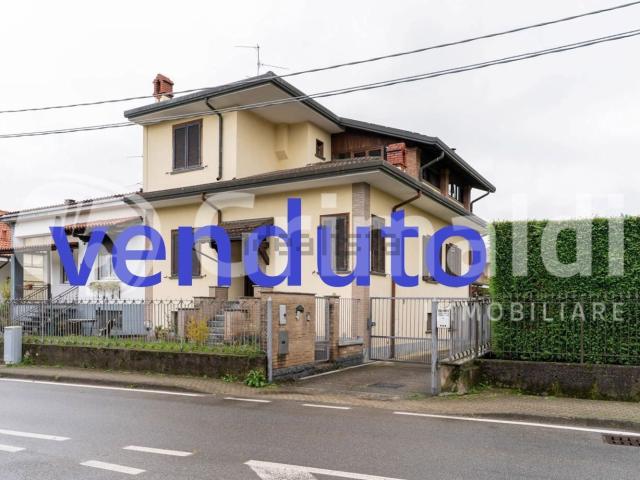 Casa in vendita a Triuggio, Lombardia